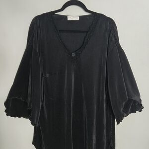 VTG Val Mode Black Nightgown Babydoll Ribbed Satin & Lace V Neckline XL To 2XL